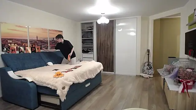 Snapshot of Kira_Bakker chatting on 31, 10, 2025 Kira Bakker online show from 31, 10, 2025