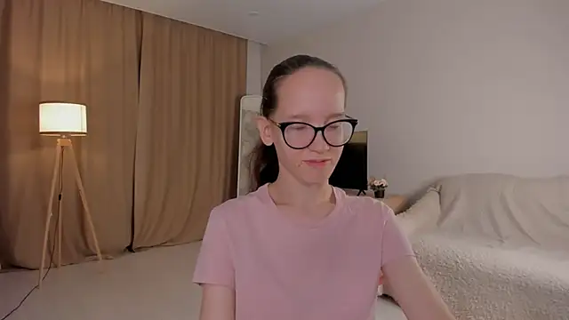 BettyBrowni online show from 18, 10, 2025