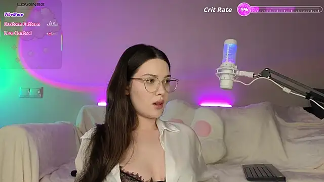 Snapshot of AokiAnna chatting on 16, 11, 2025 AokiAnna online show from 16, 11, 2025