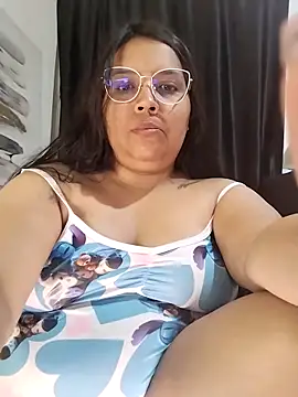 Snapshot of AvaChannel chatting on 8, 10, 2025 AvaChannel online show from 8, 10, 2025