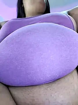 Snapshot of AvaChannel chatting on 24, 10, 2025 AvaChannel online show from 24, 10, 2025