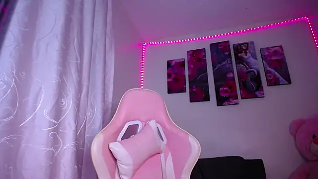 Snapshot of Alissarhys26 chatting on 7, 2, 2025 Alissarhys26 online show from 7, 2, 2025