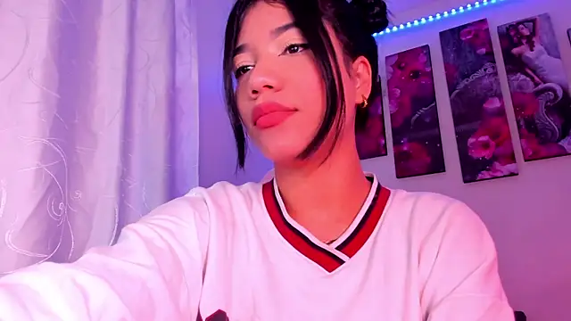 Snapshot of Alissarhys26 chatting on 12, 2, 2025 Alissarhys26 online show from 12, 2, 2025