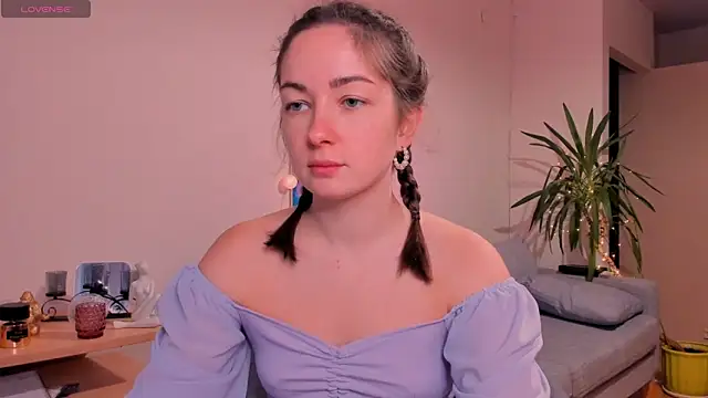 cClandesTina online show from 9, 12, 2024