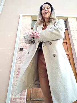 Snapshot of JasmineNoir2 chatting on 18, 10, 2025 JasmineNoir2 online show from 18, 10, 2025