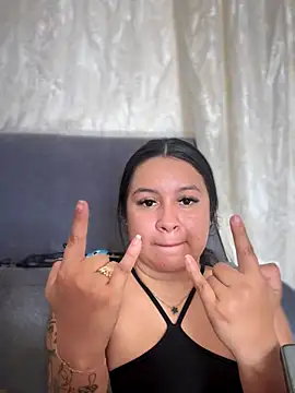 Pretty Isadora online show from 21, 11, 2025