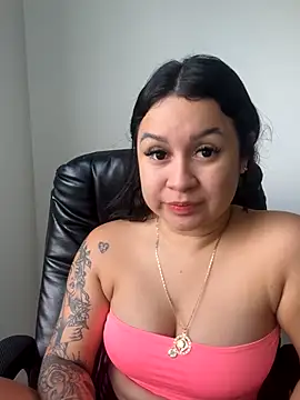 Pretty Isadora online show from 8, 1, 2026