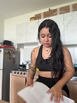 Pretty Isadora online show from 19, 3, 2026