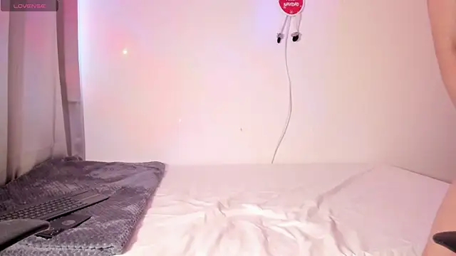 Snapshot of on_tefa chatting on 8, 11, 2025 on tefa online show from 8, 11, 2025