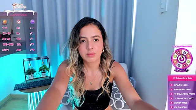 Lucyortiz  online show from 18, 12, 2024