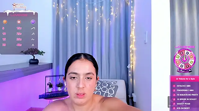 Lucyortiz  online show from 23, 12, 2024