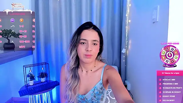 Lucyortiz  online show from 30, 12, 2024