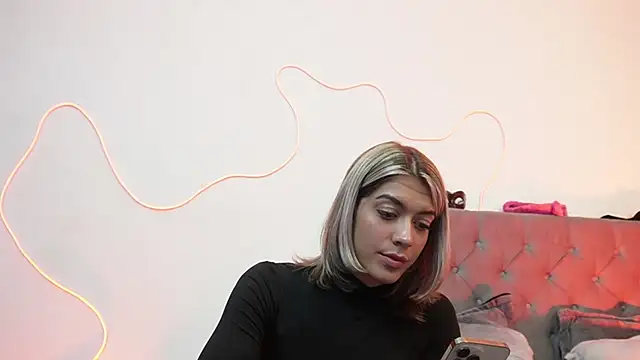 tay ler3 online show from 2, 12, 2024