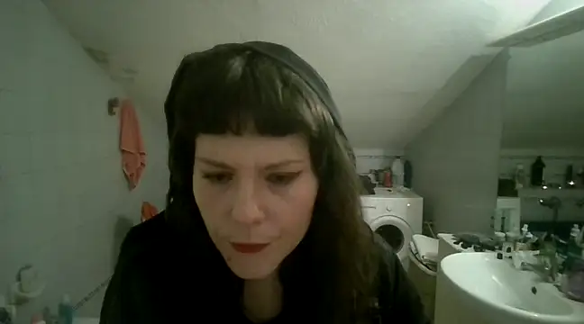 OniricFemme online show from 1, 3, 2025