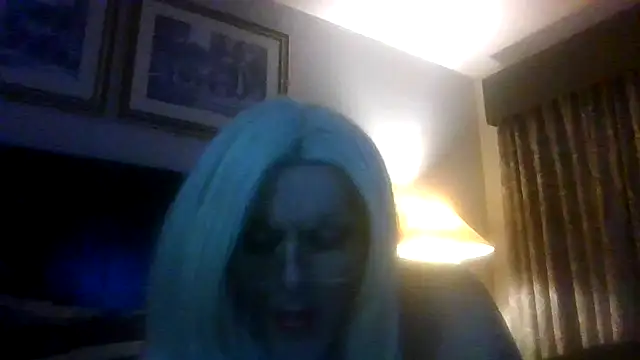 Snapshot of SassyCrystal77 chatting on 16, 3, 2026 SassyCrystal77 online show from 16, 3, 2026