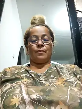 Snapshot of natally_ross21 chatting on 16, 11, 2025 natally ross21 online show from 16, 11, 2025