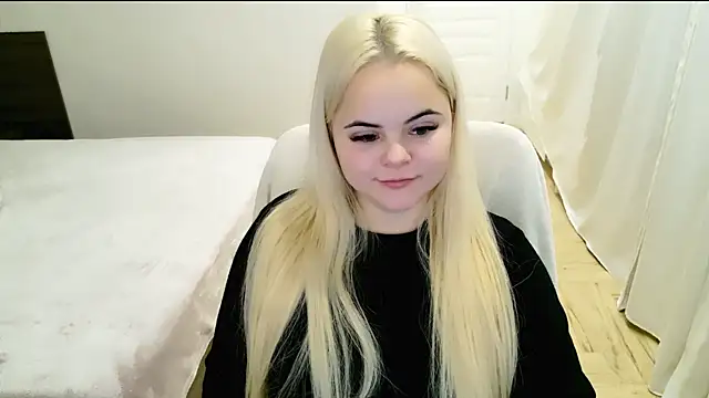 Snapshot of lovely-eyes chatting on 19, 12, 2024 lovely-eyes online show from 19, 12, 2024