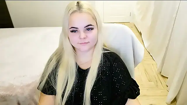 Snapshot of lovely-eyes chatting on 25, 12, 2024 lovely-eyes online show from 25, 12, 2024