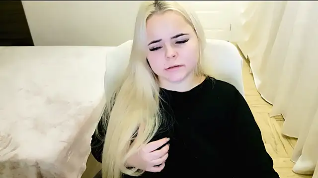 Snapshot of lovely-eyes chatting on 28, 12, 2024 lovely-eyes online show from 28, 12, 2024