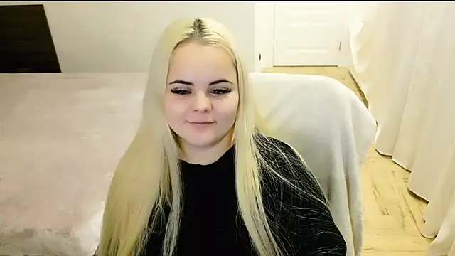 Snapshot of lovely-eyes chatting on 31, 12, 2024 lovely-eyes online show from 31, 12, 2024