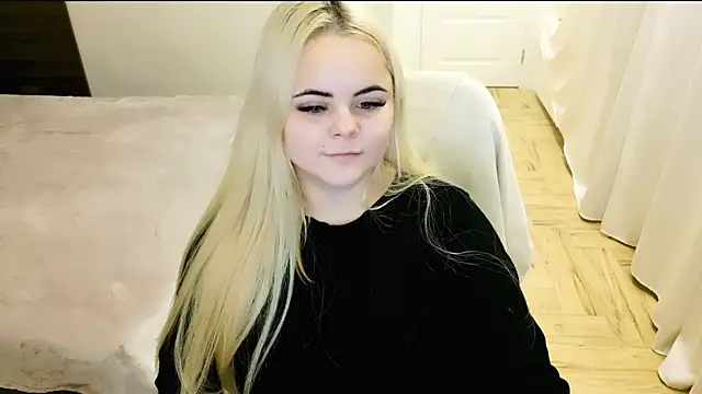 Snapshot of lovely-eyes chatting on 9, 1, 2025 lovely-eyes online show from 9, 1, 2025