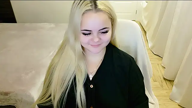 Snapshot of lovely-eyes chatting on 11, 1, 2025 lovely-eyes online show from 11, 1, 2025