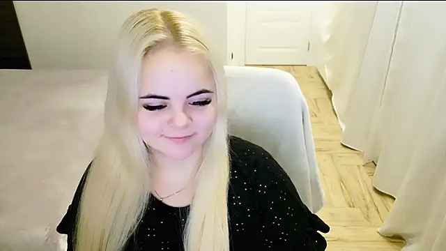 Snapshot of lovely-eyes chatting on 19, 1, 2025 lovely-eyes online show from 19, 1, 2025