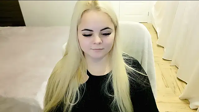 Snapshot of lovely-eyes chatting on 21, 1, 2025 lovely-eyes online show from 21, 1, 2025