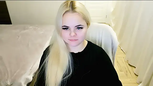 Snapshot of lovely-eyes chatting on 9, 2, 2025 lovely-eyes online show from 9, 2, 2025