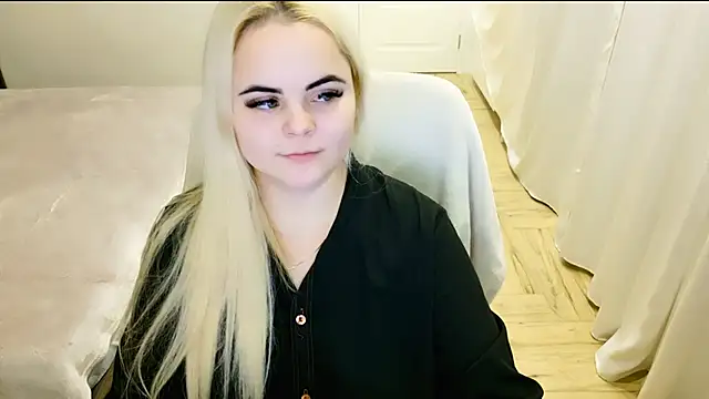 Snapshot of lovely-eyes chatting on 13, 2, 2025 lovely-eyes online show from 13, 2, 2025