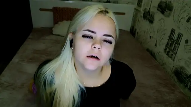 Snapshot of lovely-eyes chatting on 15, 9, 2025 lovely-eyes online show from 15, 9, 2025