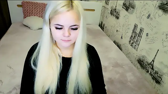 Snapshot of lovely-eyes chatting on 1, 11, 2025 lovely-eyes online show from 1, 11, 2025