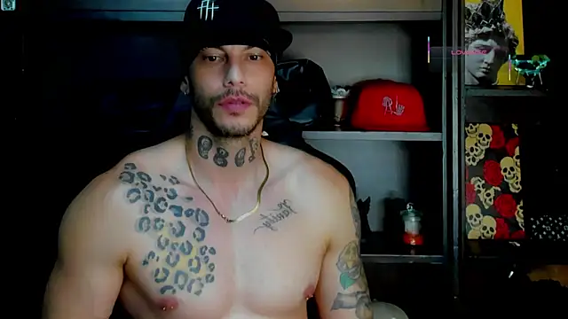 Snapshot of RickG_Oficial chatting on 20, 10, 2025 RickG Oficial online show from 20, 10, 2025