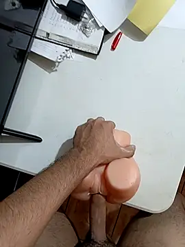 Snapshot of AvispaQlona chatting on 2, 10, 2025 AvispaQlona online show from 2, 10, 2025