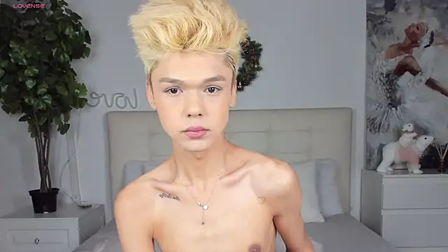 Felix Rey online show from 5, 12, 2025