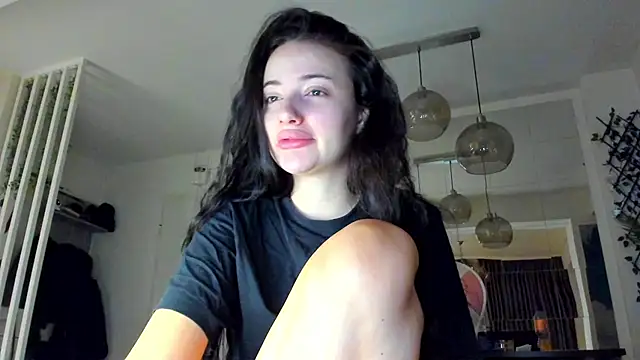 Snapshot of IreneVON chatting on 8, 2, 2026 IreneVON online show from 8, 2, 2026