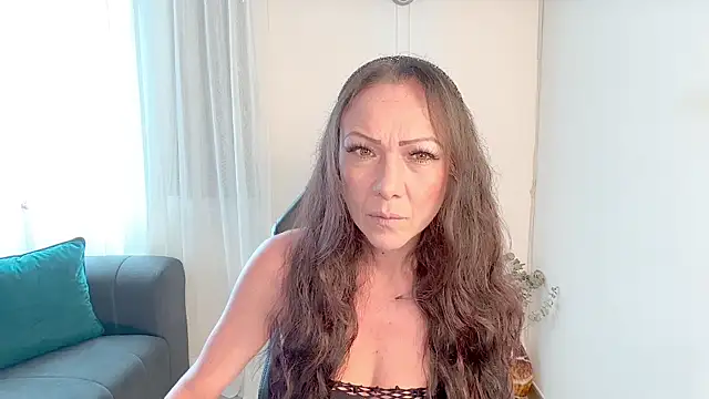 Kasandra Mature  online show from 10, 9, 2025