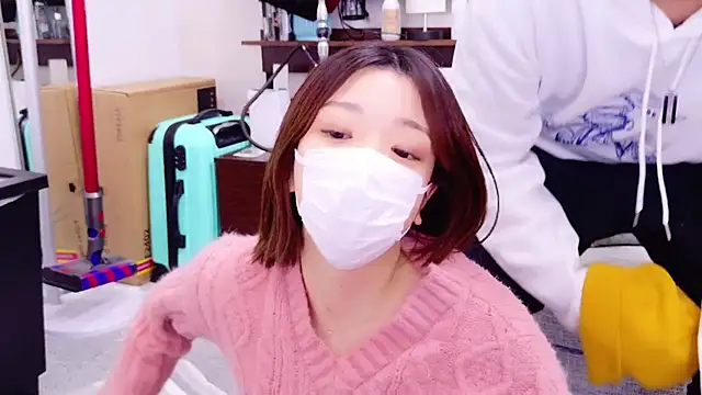 Snapshot of HaruruHappy chatting on 28, 12, 2024 HaruruHappy online show from 28, 12, 2024