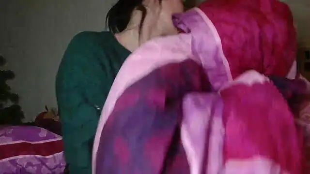 Snapshot of Jasmin-White chatting on 17, 1, 2025 Jasmin-White online show from 17, 1, 2025