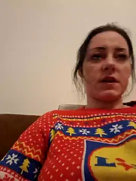 Snapshot of Jasmin-White chatting on 8, 2, 2025 Jasmin-White online show from 8, 2, 2025