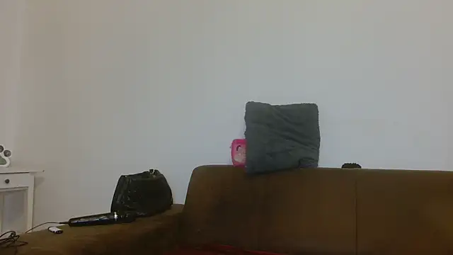 Snapshot of Jasmin-White chatting on 21, 2, 2025 Jasmin-White online show from 21, 2, 2025