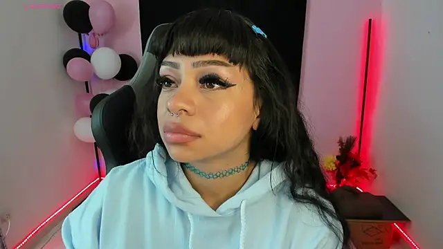 Snapshot of zoesullivan chatting on 21, 12, 2024 zoesullivan online show from 21, 12, 2024