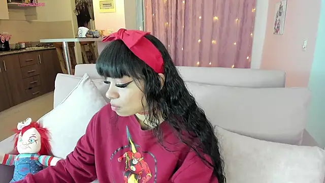 Snapshot of zoesullivan chatting on 12, 1, 2025 zoesullivan online show from 12, 1, 2025