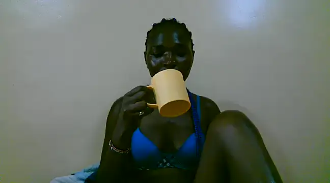 petite 12 online show from 21, 3, 2025