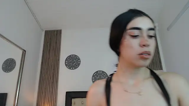 Snapshot of Julieta_De_Los_Angeles chatting on 29, 12, 2024 Julieta De Los Angeles online show from 29, 12, 2024