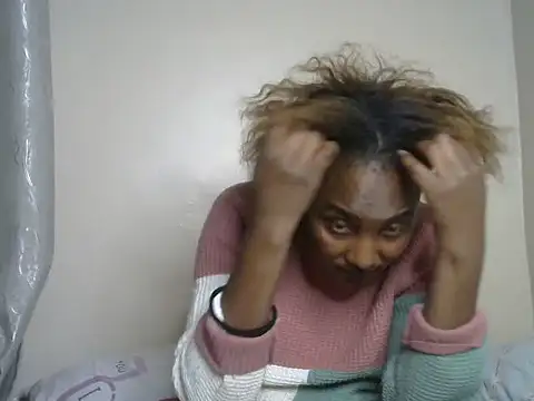 StacyGee24 online show from 2, 12, 2025