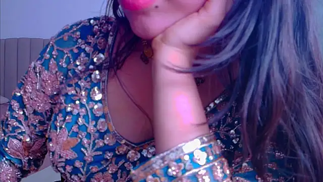 Snapshot of Aashika-Kaur chatting on 1, 11, 2025 Aashika-Kaur online show from 1, 11, 2025