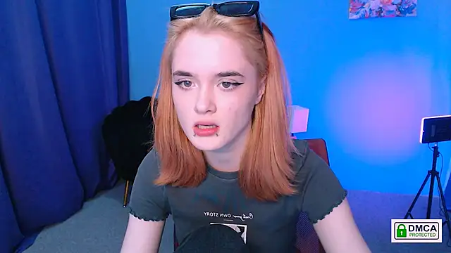 Snapshot of liana_kisses chatting on 3, 1, 2025 liana kisses online show from 3, 1, 2025