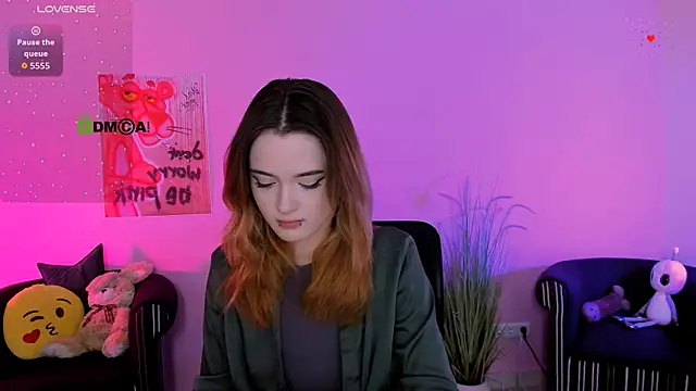 liana kisses online show from 17, 1, 2026