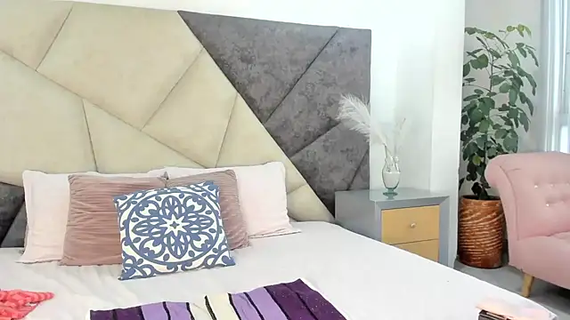 BarbaraKnox  online show from 26, 12, 2024